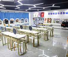 ³¤É³Ð»ªµçÄÔѧУУ԰»·¾³